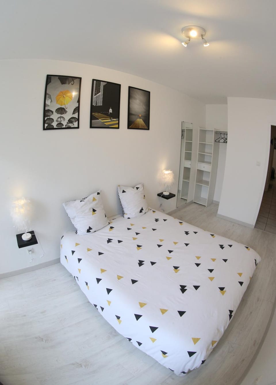 Photo of the whole room