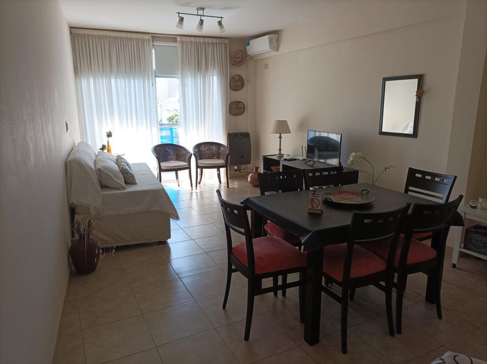 Photo of the whole room, Seating area, Dining area
