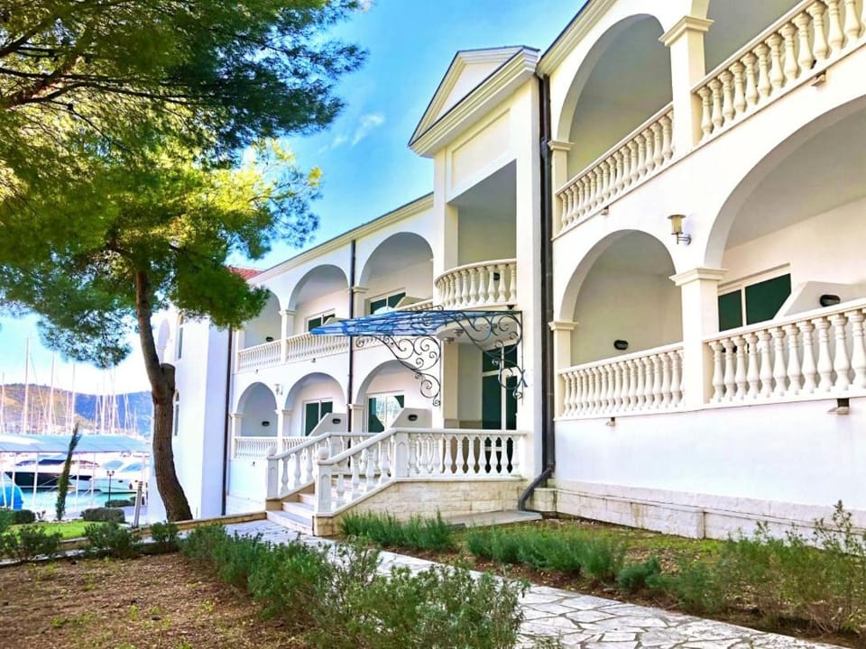 Marina Frapa Resort Rogoznica Hotel in Šibenik-Knin County, Croatia