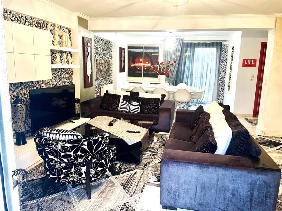 TV and multimedia, Living room, Seating area