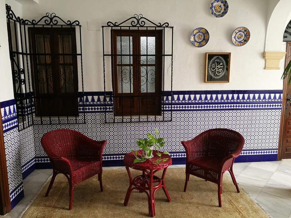 Patio, Decorative detail