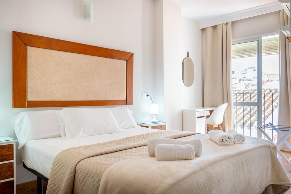 Bed, Balcony/Terrace, Bedroom, towels