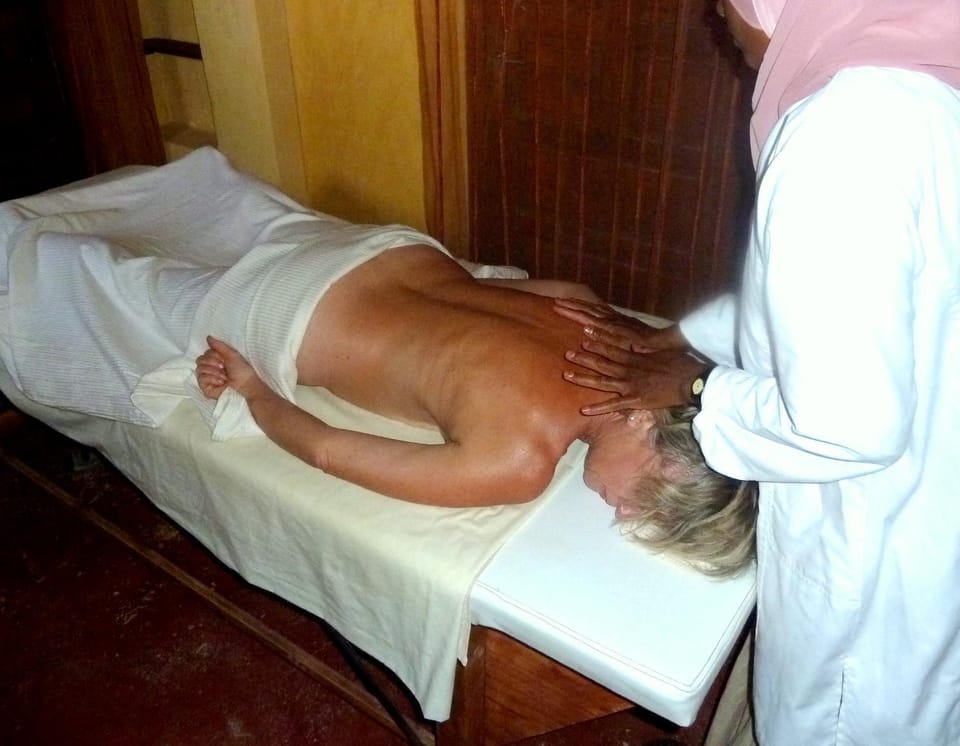 Massage, Spa and wellness centre/facilities
