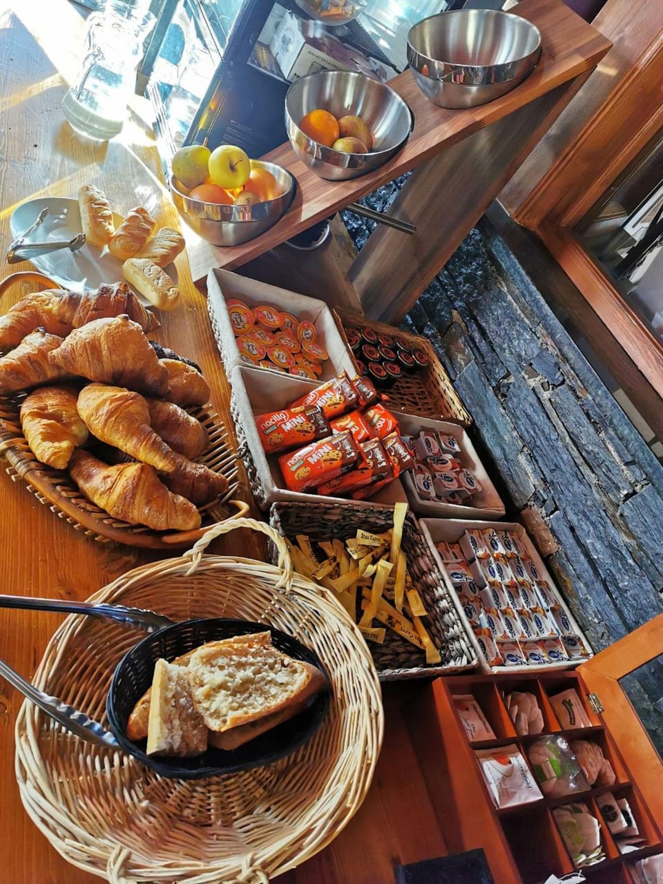 Food and drinks, Food, Breakfast, Continental breakfast, Buffet breakfast