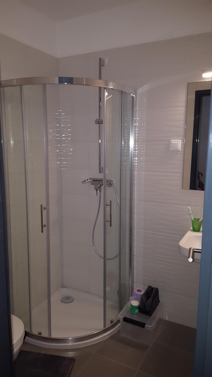 Bajta na obzidju Apartment in Slovenia