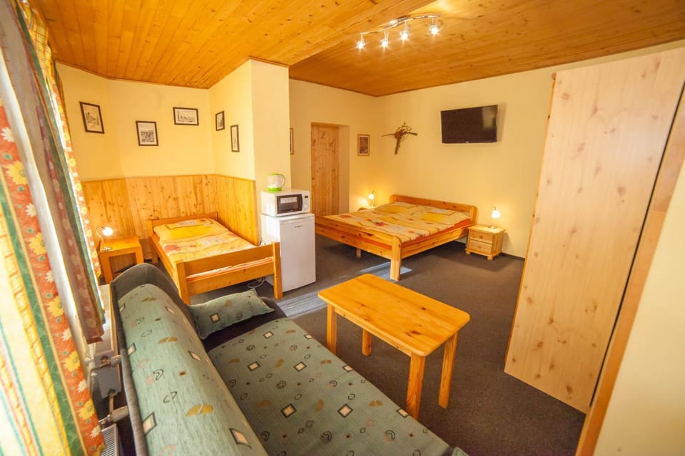 Seating area, Bedroom