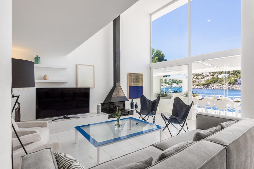 Villa Sant Carles House in Serra de Tramuntana