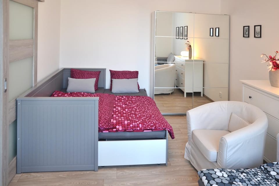 Living room, Bedroom