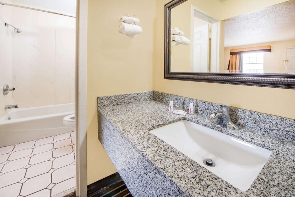 Bathroom, Photo of the whole room, On site