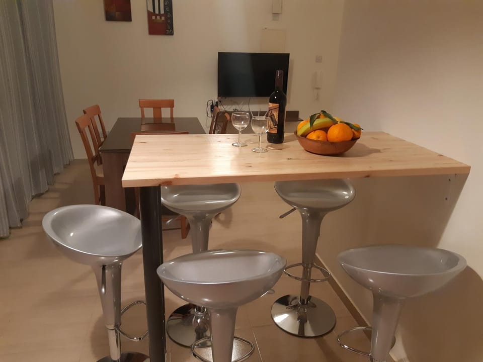TV and multimedia, Dining area