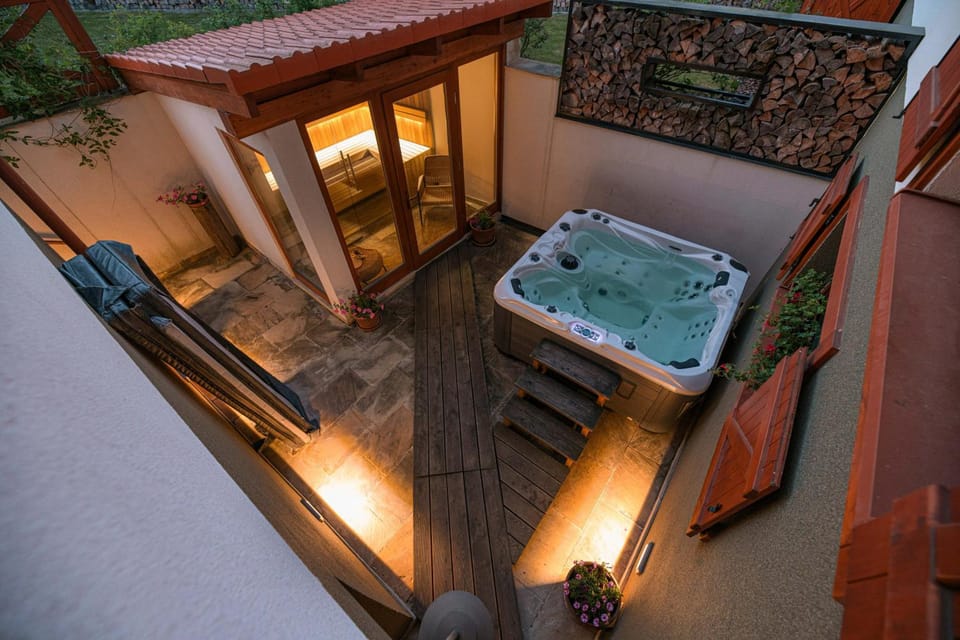 Hot Tub, Spa and wellness centre/facilities