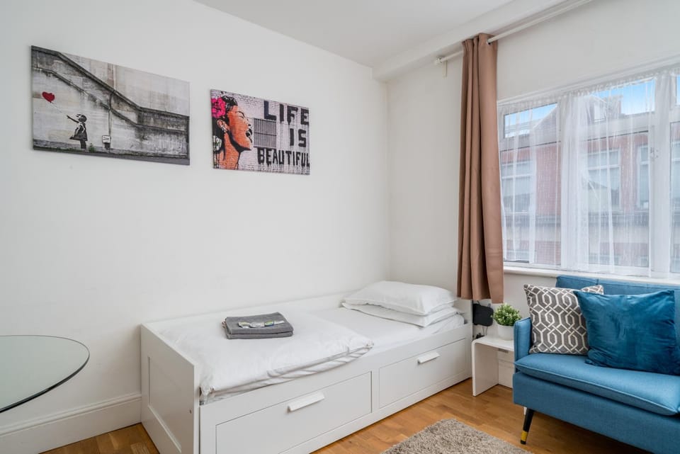 Private Studio - Wardour Street - Berwick Street Apartment in City of Westminster