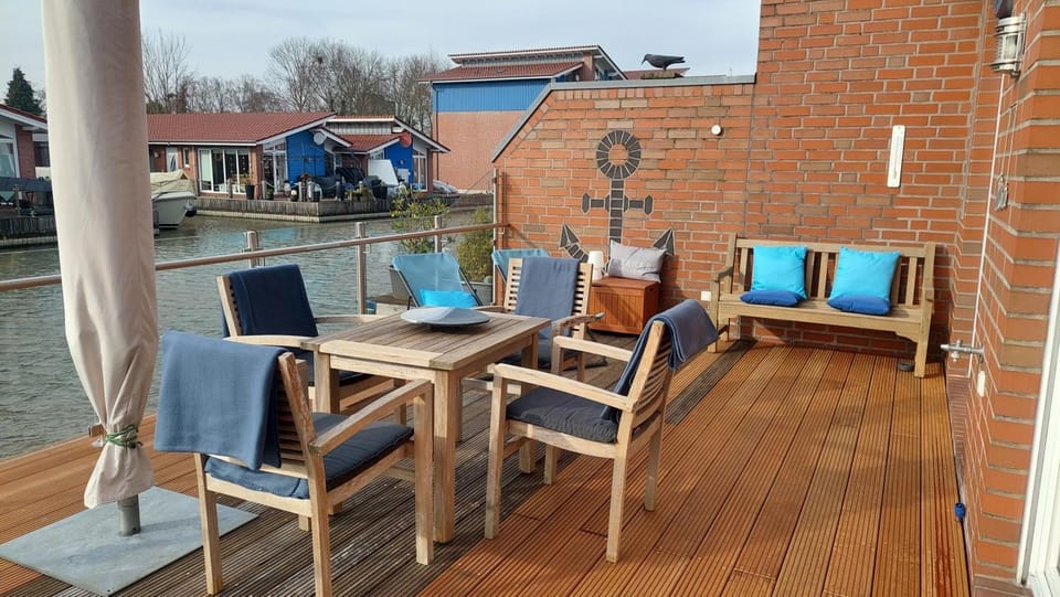 Property building, Balcony/Terrace