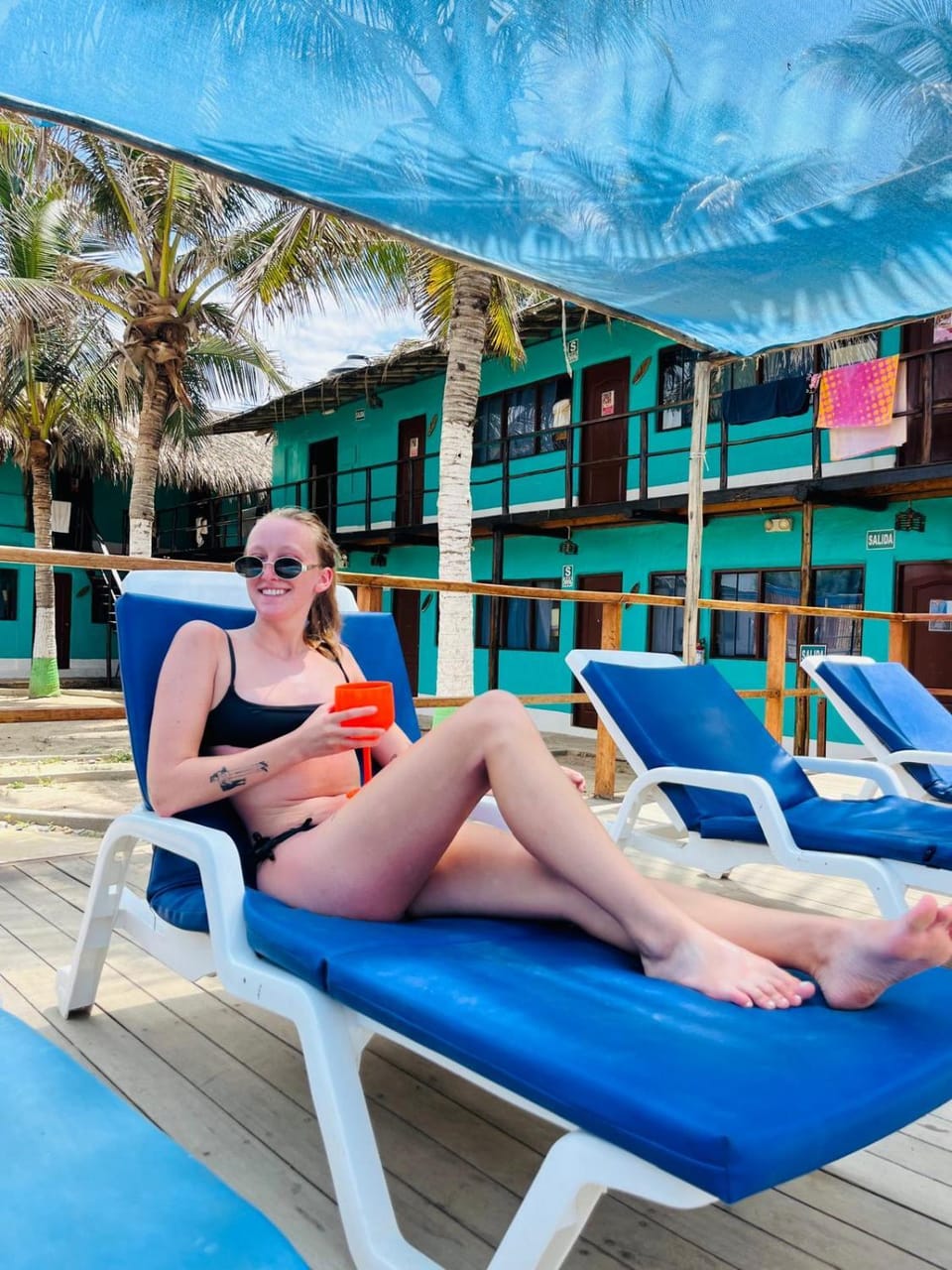 People, Guests, Swimming pool, sunbed