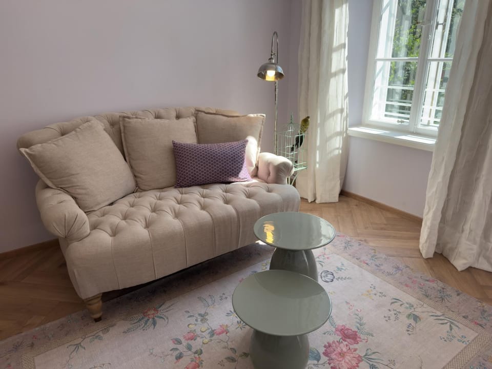 Seating area