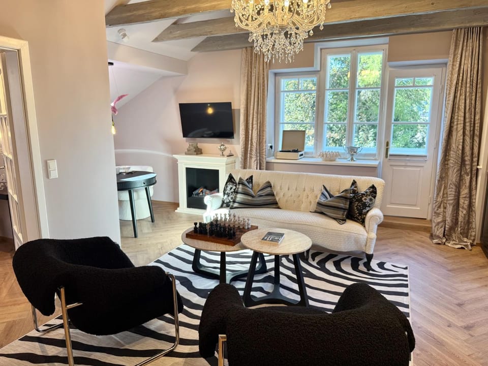 TV and multimedia, Living room