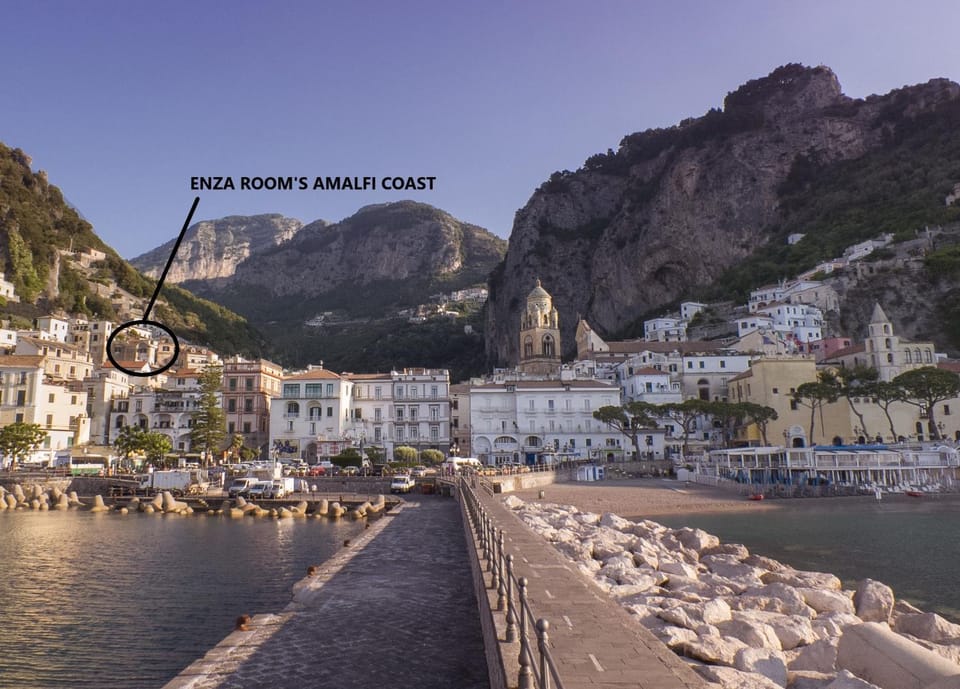 Neighbourhood, Natural landscape, Beach, City view