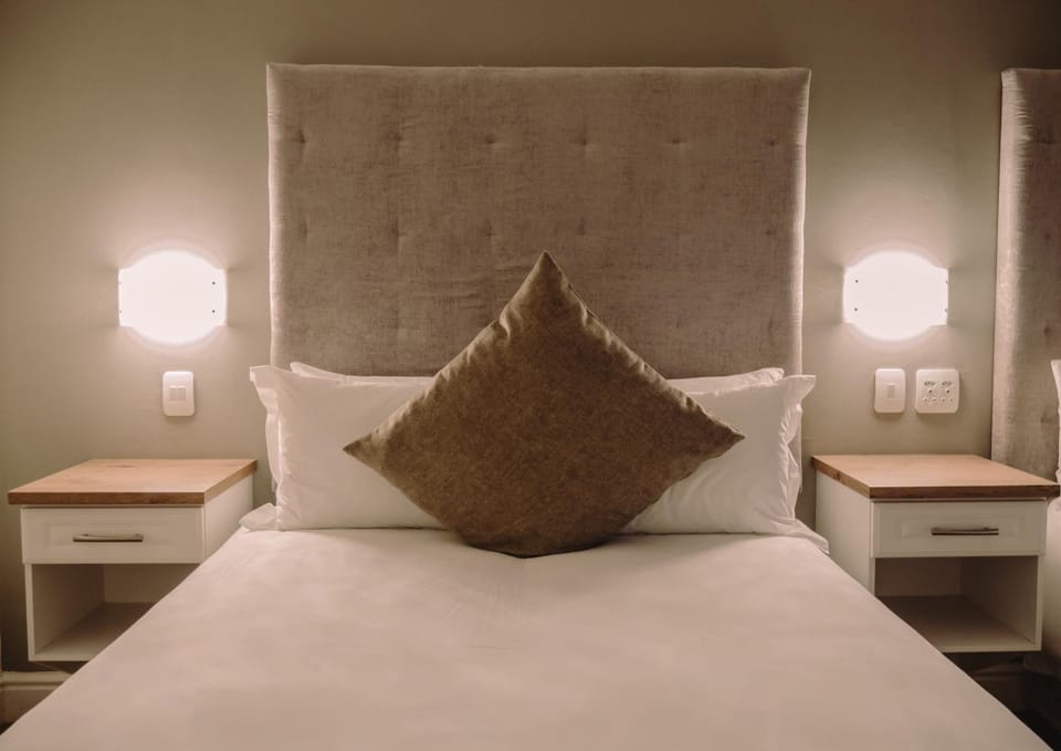 HERMS Restaurant & Boutique Hotel Bed and Breakfast in Port Elizabeth