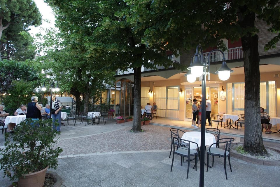 Facade/entrance, On site, Family