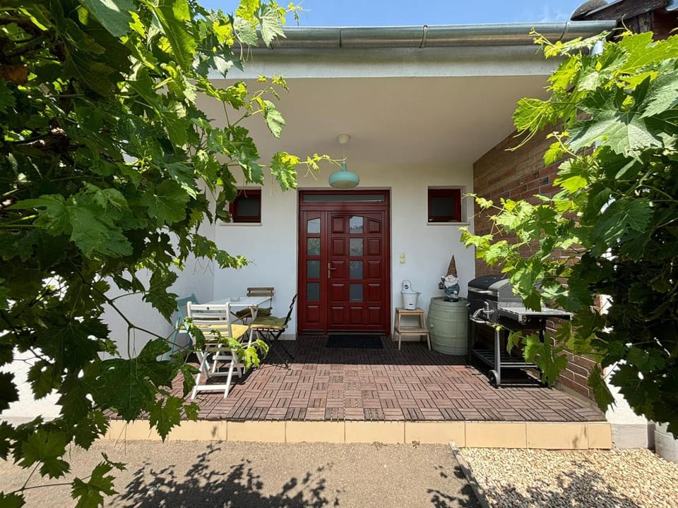 Garden, Balcony/Terrace