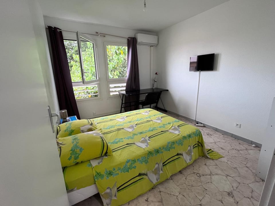 Chambre Chez l'habitant à 5mn de l'aéroport Vacation rental in Les Abymes