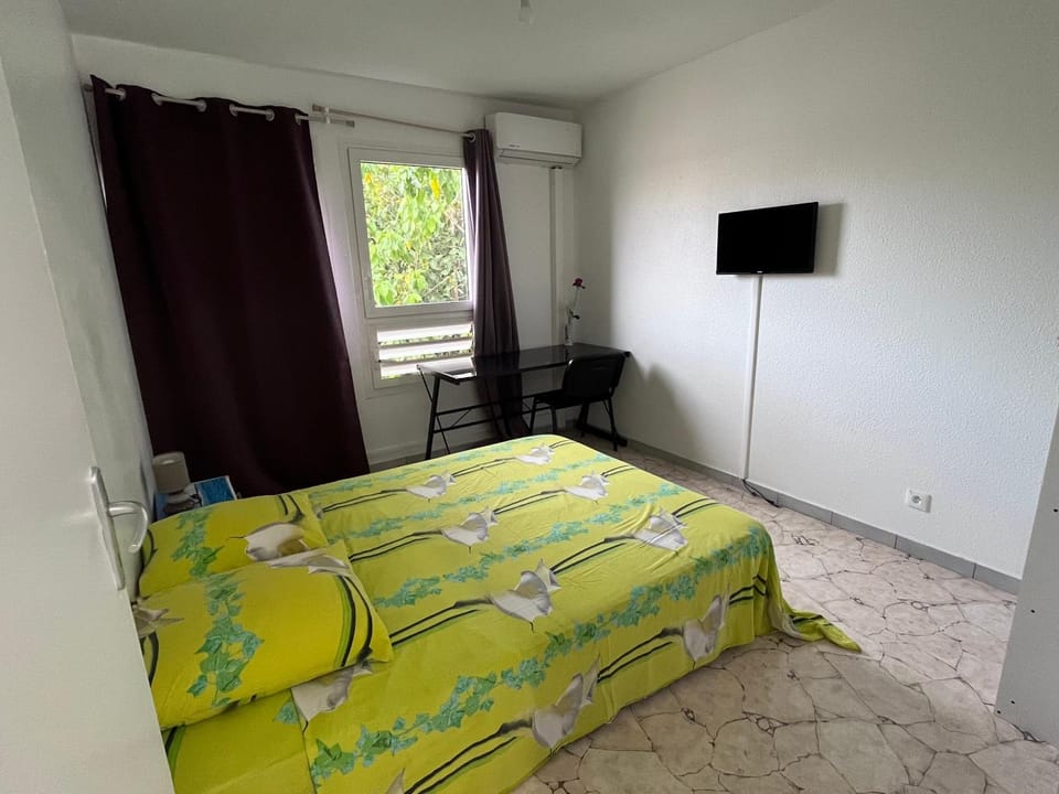 Chambre Chez l'habitant à 5mn de l'aéroport Vacation rental in Les Abymes