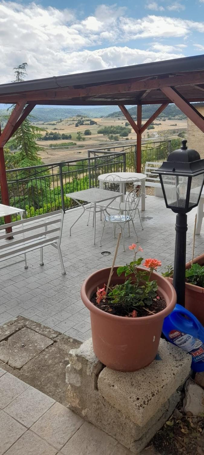 La grotta di nonno Vittorio Bed and Breakfast in Abruzzo