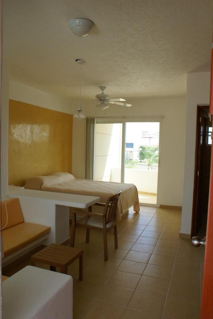 Suites Moon River Apartment in Cancun