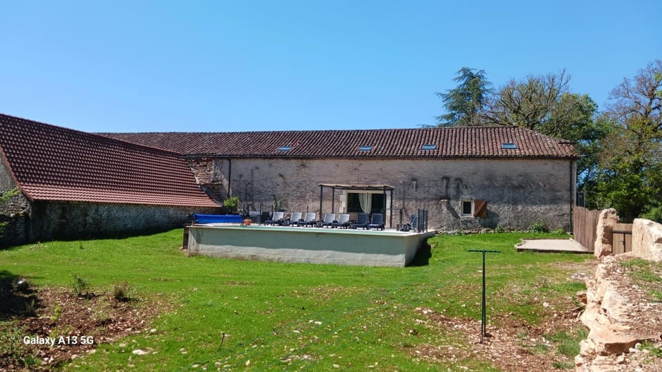 Domaine de Bach House in Occitanie
