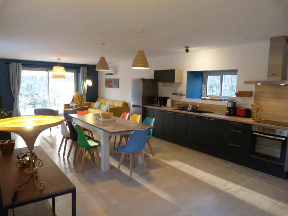 Domaine de Bach House in Occitanie