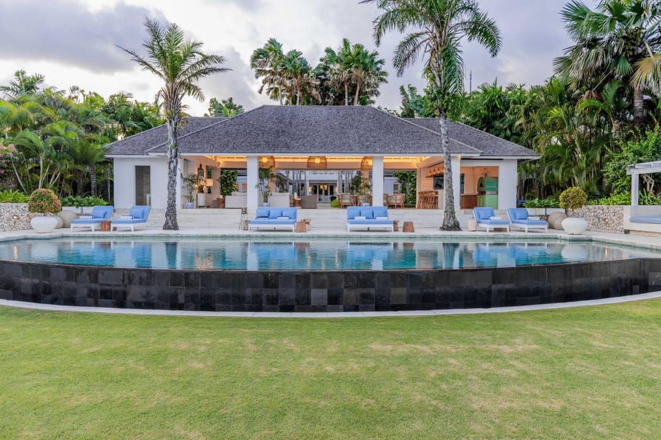 Garden, Balcony/Terrace, Pool view, Swimming pool, sunbed