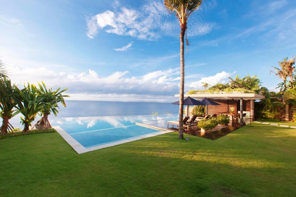 Pool view, Sea view, Swimming pool