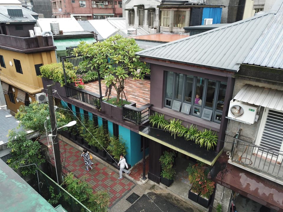 Property building, Balcony/Terrace