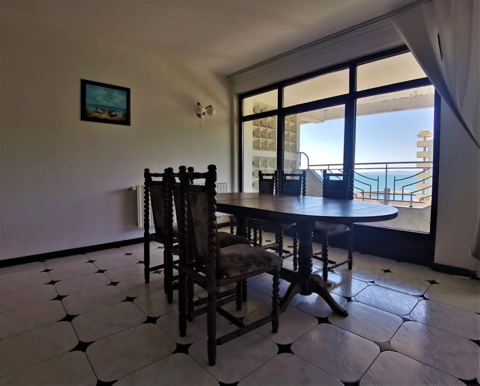 Living room, Sea view