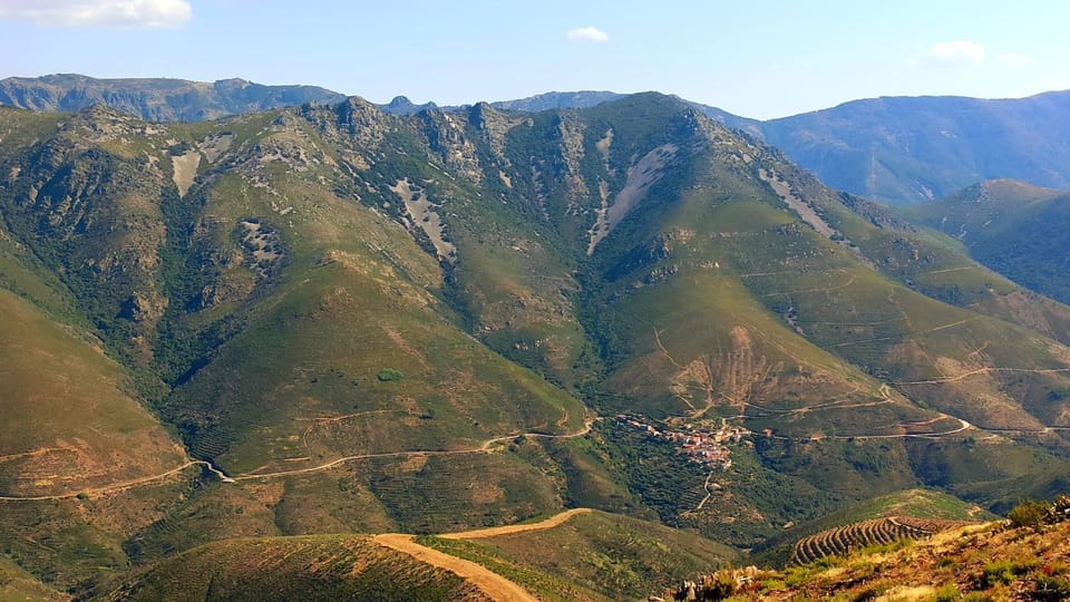 Natural landscape, Mountain view, Location
