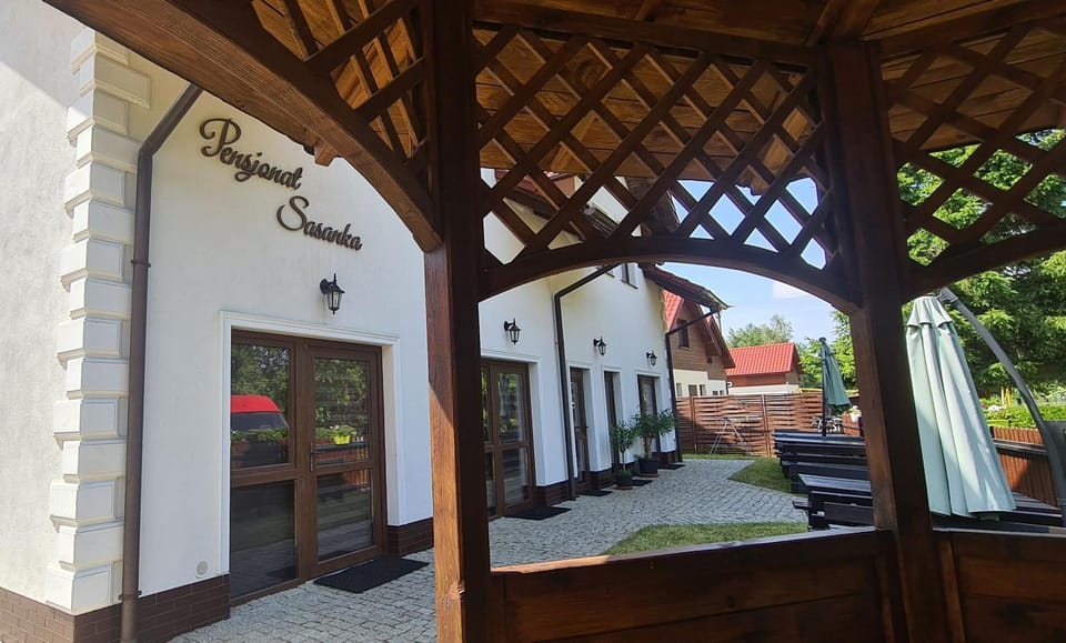 Property building, Day, Garden