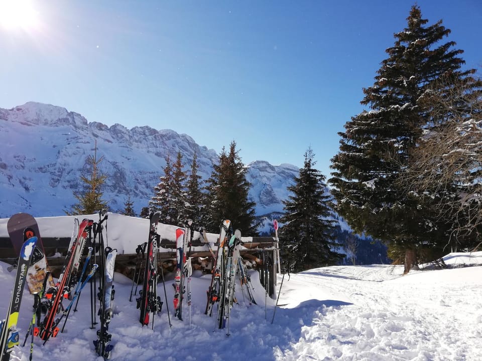 Winter, Skiing