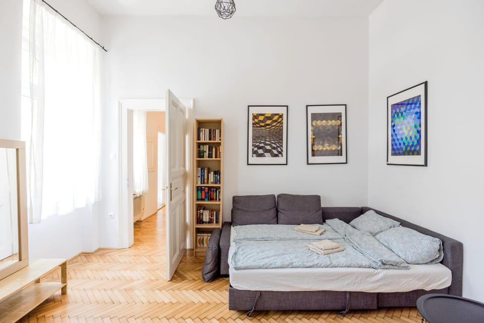 Bed, Living room, Seating area