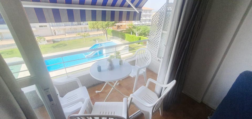 Balcony/Terrace, Pool view