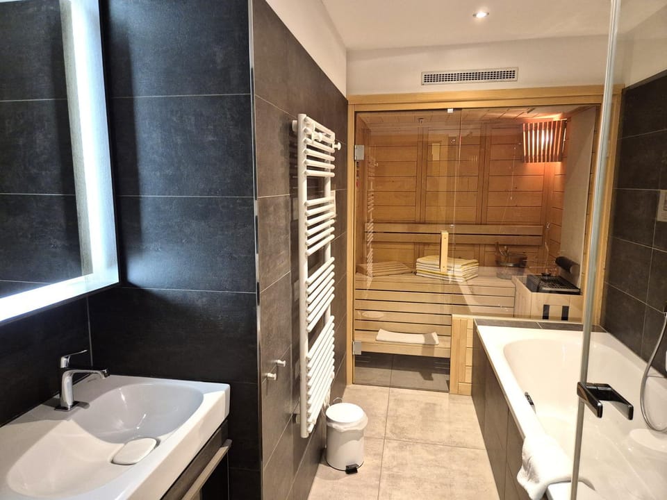 Sauna, Bathroom