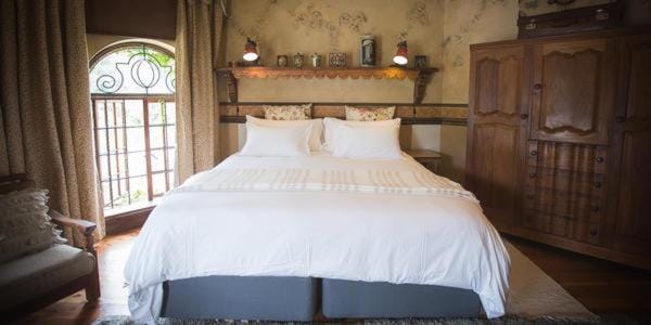 Bed, wardrobe