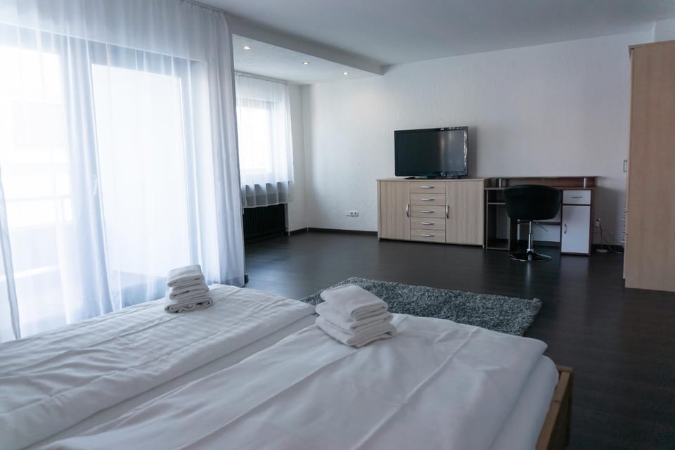 Living room, Bedroom