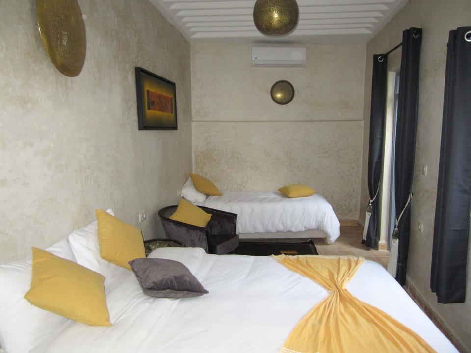 Riad La Porte de l'oasis Bed and Breakfast in Marrakesh