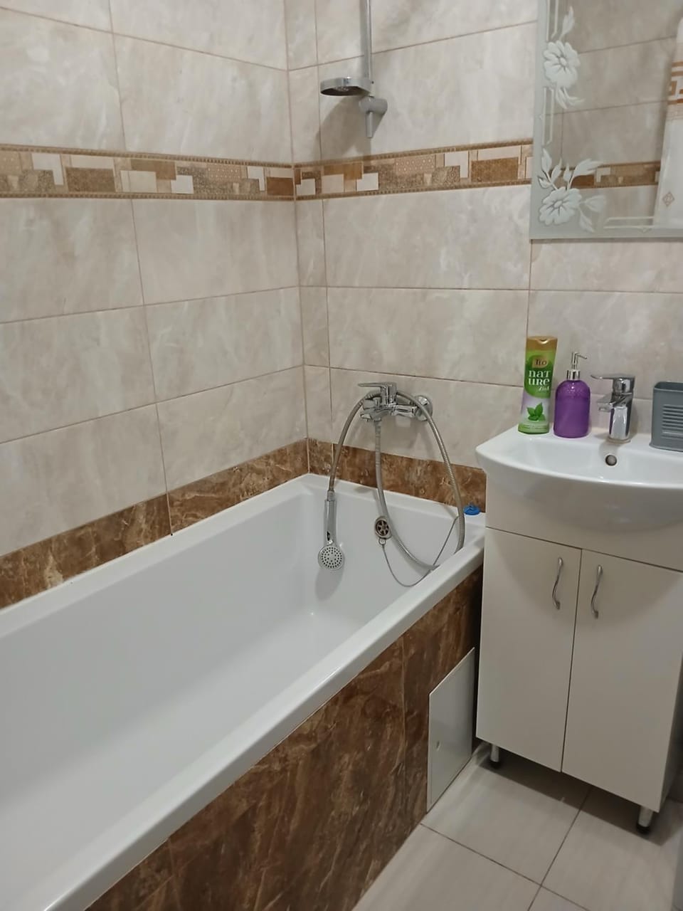 Шикарные апартаменты на ул.Княгини Ольги ,100К. Apartment in Lviv