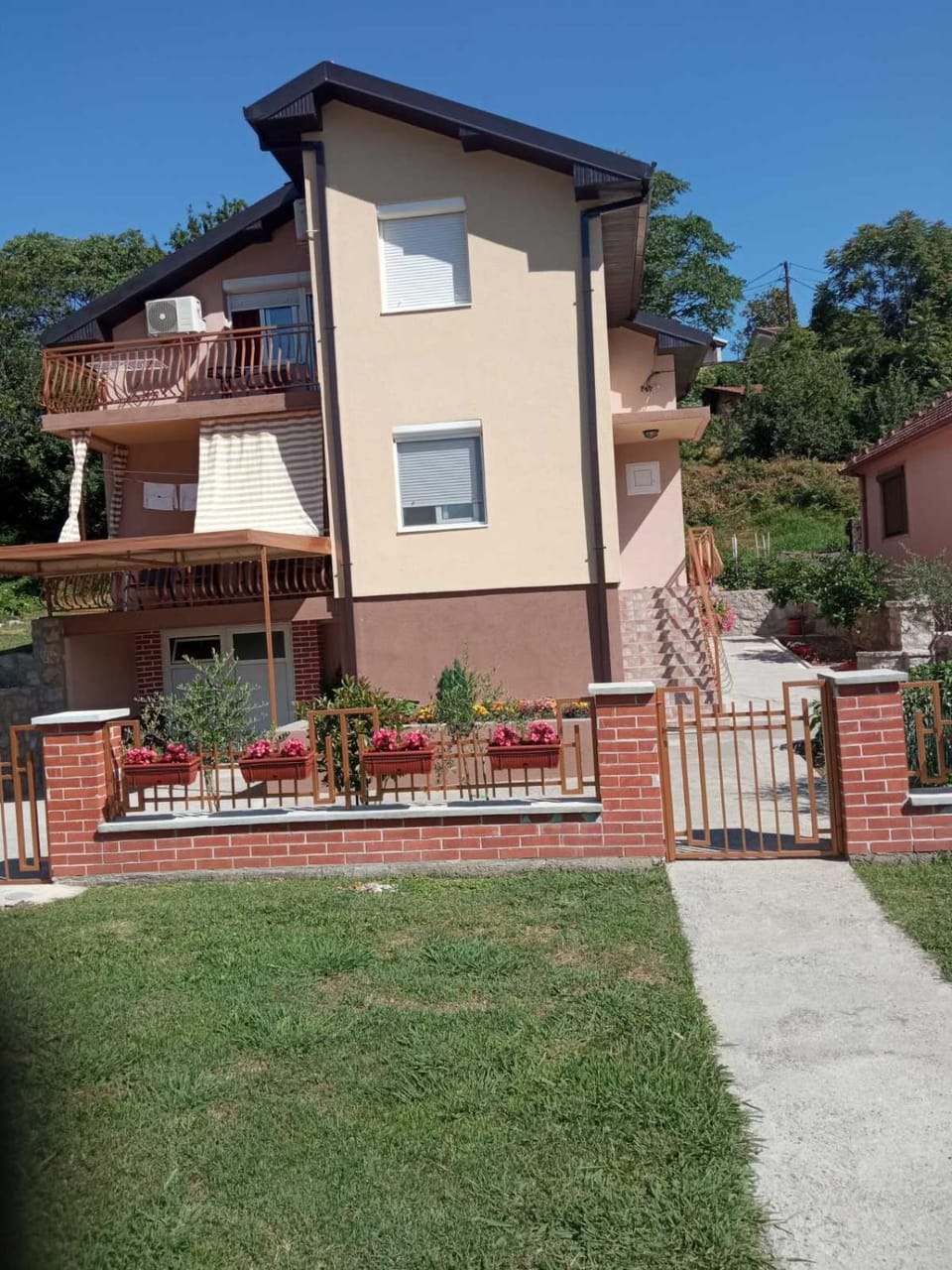 Cicvaric rooms Bed and Breakfast in Podgorica Municipality, Montenegro
