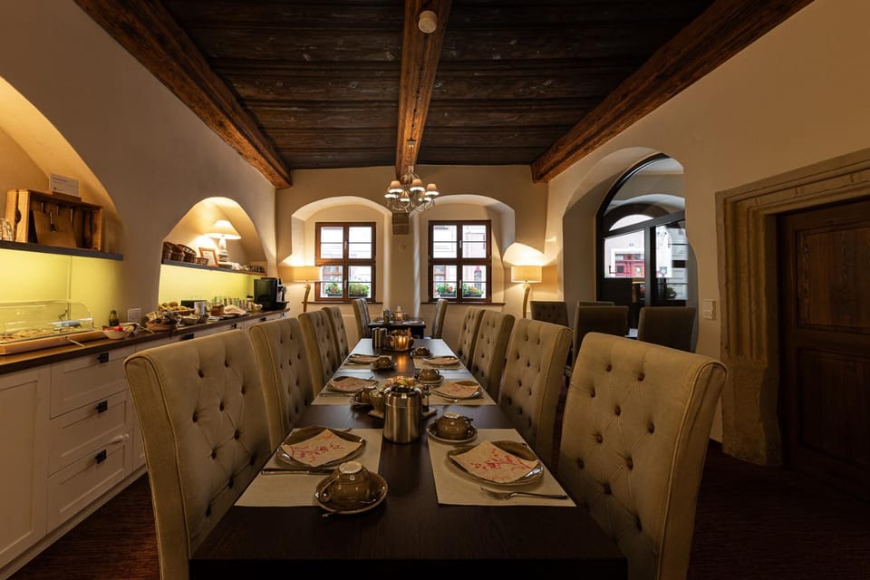Restaurant/places to eat, Breakfast, Internal: Not applicable to any particular room