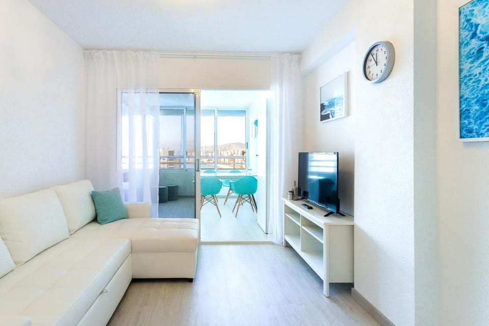 Communal lounge/ TV room, TV and multimedia, Living room, Seating area
