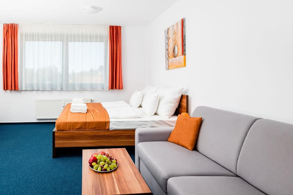 Living room, Photo of the whole room, Bedroom