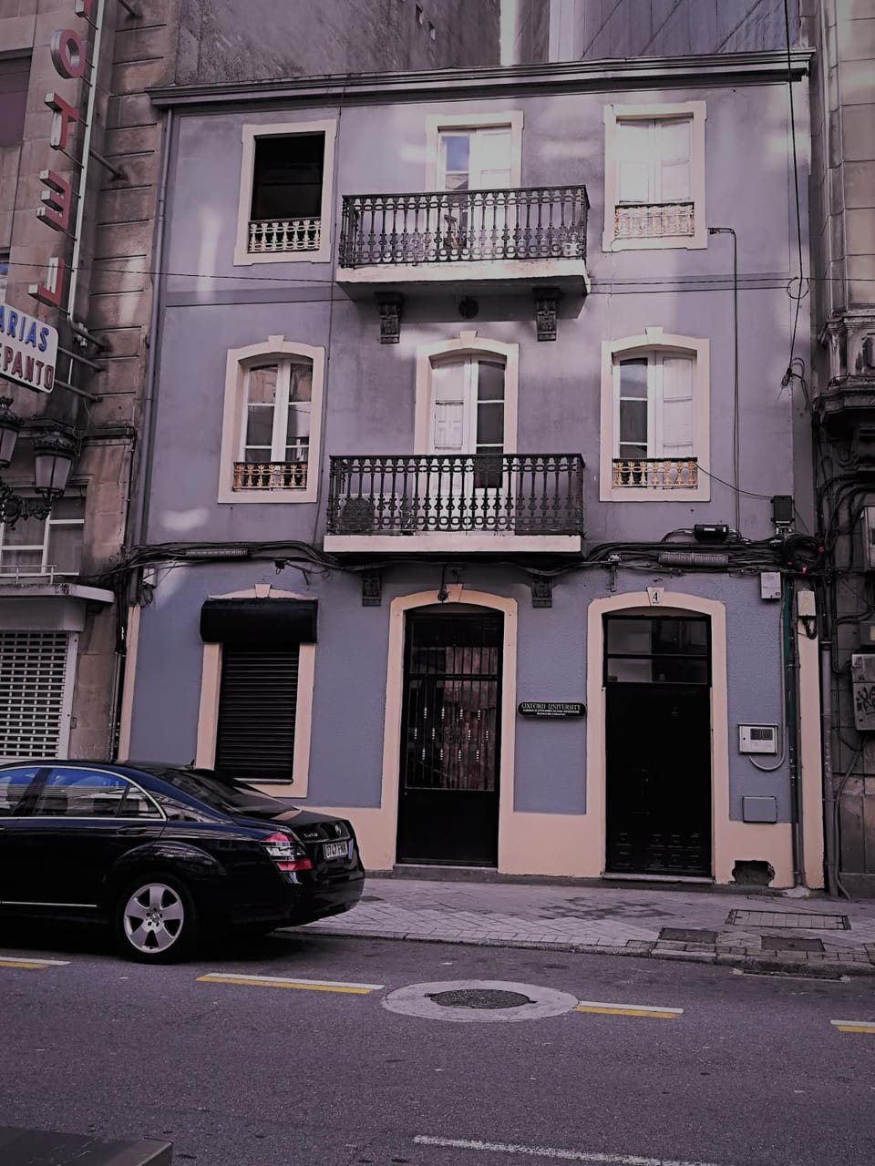 Facade/entrance, Off site