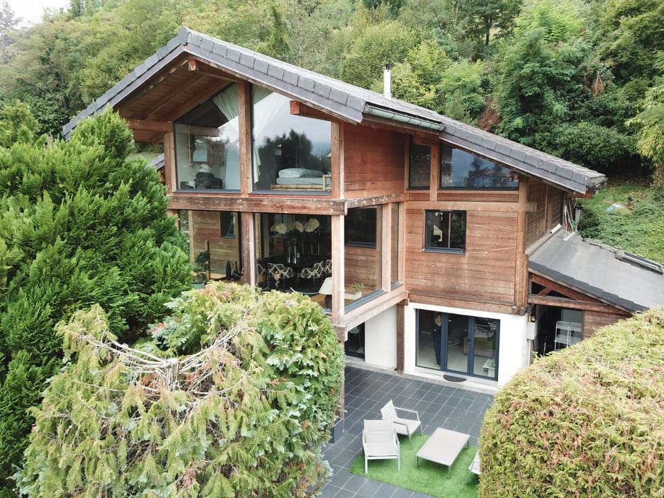 Property building, Facade/entrance, Bird's eye view